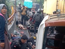 Angkot dan Dua Motor Terlibat Tabrakan di Cadas Pangeran Sumedang, Ketiga Kendaraan Ringsek