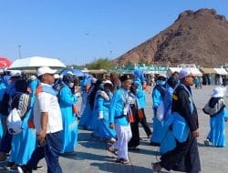 Jemaah Haji Asal Sumedang Nikmati Hari Kedua Dengan City Tour di Madinah