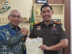 Kejari Sumedang Kembali Terima 9 Sertifikat Hak Pakai Tanah Sekolah di Kabupaten Sumedang dari Kepala BPN