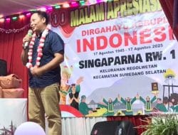 Lurah Regolwetan Hadiri Kemeriahan HUT RI ke-80 di Lingkungan Singaparna Sumedang