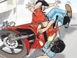 Gegara Gagal Nyalip Mobil Boks Tabrak Motor di Jalan Raya Bandung-Cirebon