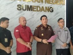 Dua Tersangka Korupsi Pengadaan Tanah Bendungan Cipanas Ditetapkan Kajari Sumedang