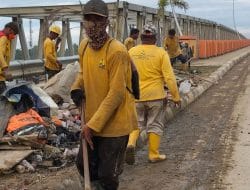 Kisah Haru Dedy Saputra: Penyintas Tsunami 2004 di Balik Pulihnya Jalur Logistik Aceh Tamiang
