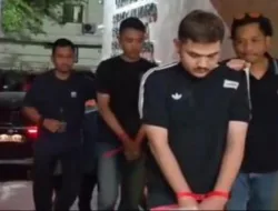 Polisi Gerebek Pabrik Senpi Ilegal di Cipacing Sumedang: Pemasok Utama Senjata Kriminal Jakarta Terbongkar!