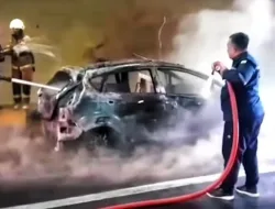 Mobil Hangus di Tol Cisumdawu, Kerugian Capai Rp70 Juta