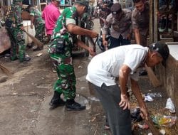 Dukung Gerakan Indonesia ASRI, Forkopimcam Tanjungsari Gelar Aksi Gotong Royong Sampah