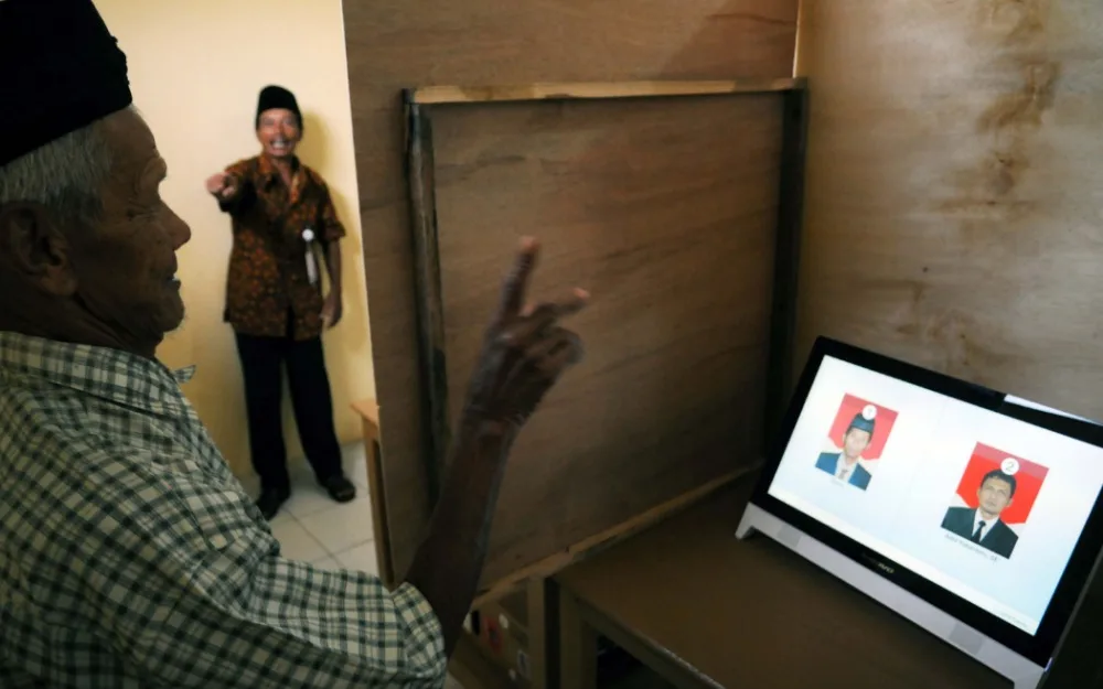 Simulasi Pilkades Digital di Indonesia