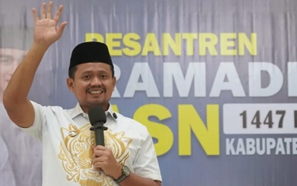 Bupati Sumedang, Dony Ahmad Munir saat membuka Pesantren Kilat bagi ASN di lingkungan Pemkab Sumedang