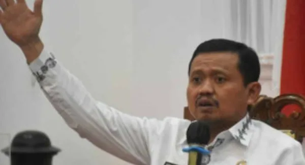 Bupati Sumedang, Dony Ahmad Munir