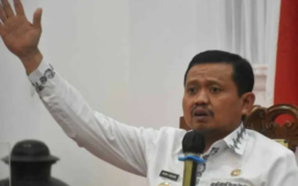 Bupati Sumedang, Dony Ahmad Munir