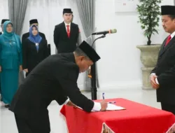 Bupati Sumedang Lantik 3 Kepala Dinas Baru: “Jangan Cuma Duduk di Balik Meja!”