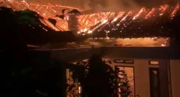Kondisi rumah terbakar di Dusun Pagaden Desa Cinanjung Kecamatan Tanjungsari Sumedang