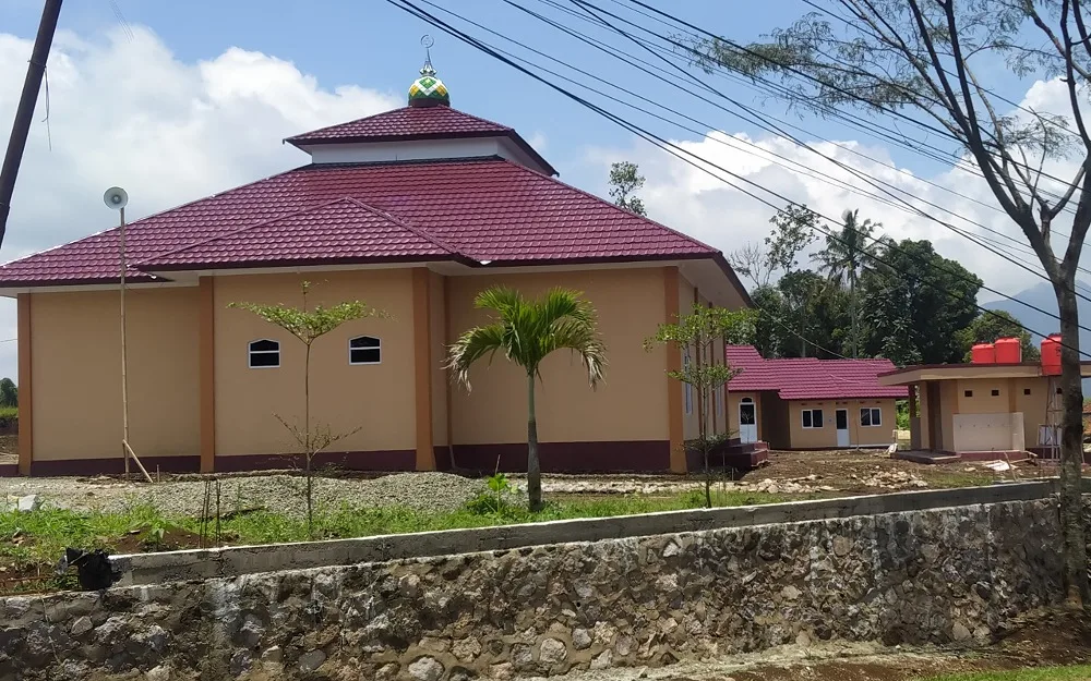 Masjid Yayasan Ulumul Qur'an (UQ) Al-Mustofa 2 yang berlokasi di Dusun Karangsari RT 01/10 Desa/Kecamatan Pamulihan Sumedang