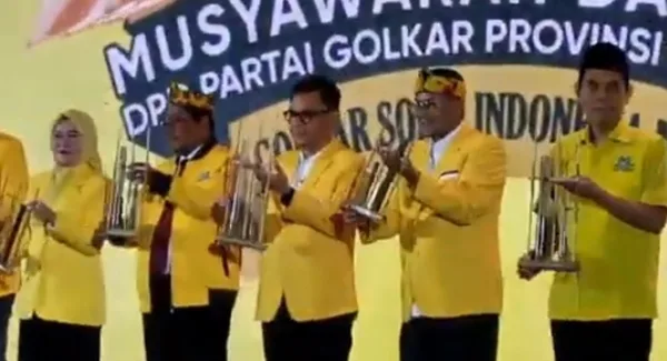 Musda XI Partai Golkar Jawa Barat dibuka oleh Wakil Ketua DPP Partai Golkar, Idrus Marham dan Wakil Gubernur Jabar, Erwan Setiawan berlangsung di The Trans Luxury Hotel Bandung