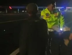 Kecelakaan Maut di Cadas Pangeran Sumedang: Pengendara Supra Fit Tewas Terlindas Tronton