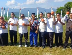 Sumedang Go International! Sekolah Dasar Terima Bantuan Bola Berstandar Asia dari Pengusaha Majalengka