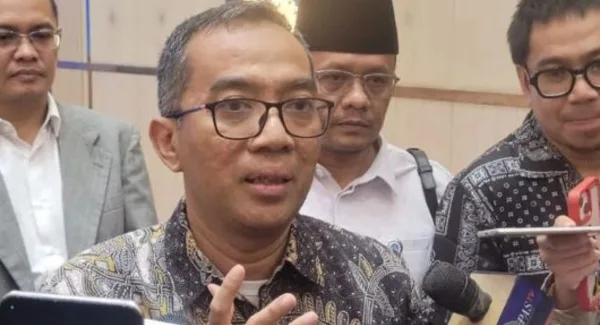 Menteri Pendidikan Tinggi, Sains, dan Teknologi (Mendikti Saintek), Brian Yuliarto