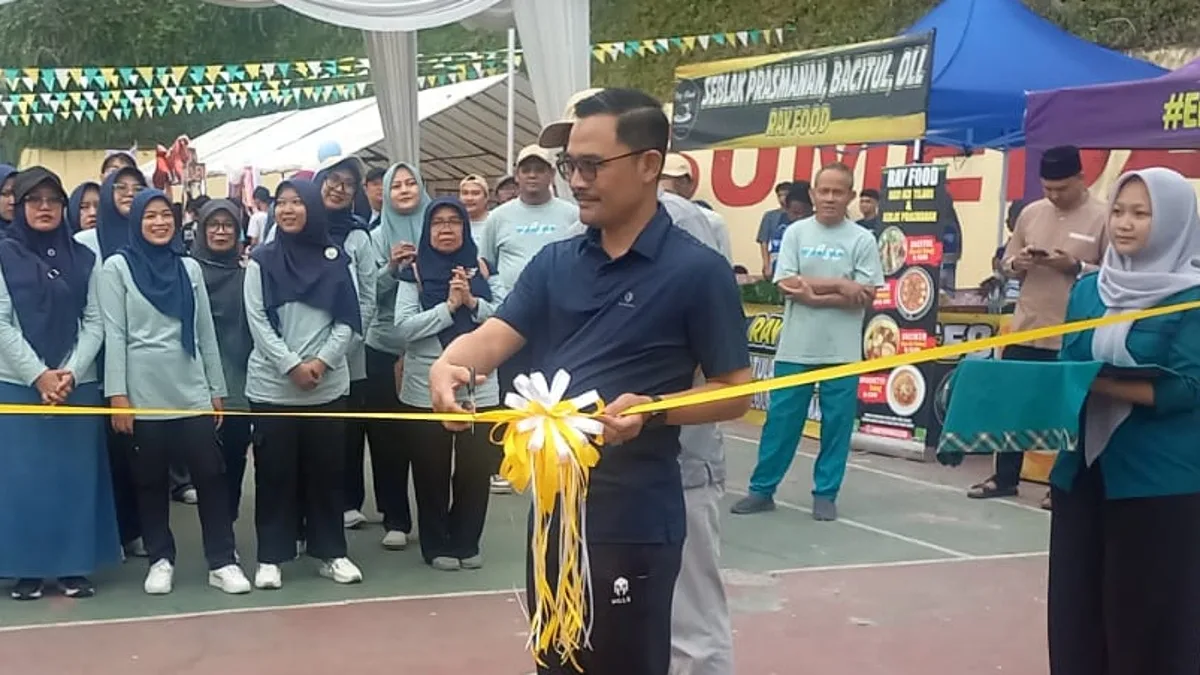 Kegiatan Ecowalk SMAN 2 Sumedang dihadiri Kadisdik Sumedang Eka Ganjar Kurniawan
