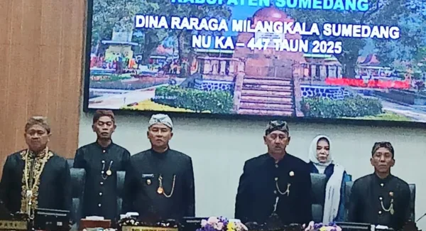 Rapat Paripurna DPRD Kabupaten Sumedang dalam rangka Hari Jadi Sumedang ke-448 pada Rabu (22/4/2026)
