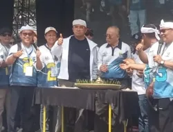 Blak-blakan Dada Rosada di HUT Forum RT/RW: Cerita GBLA, Penyelamatan Persib, hingga Pesan ‘Saraf Kejepit’