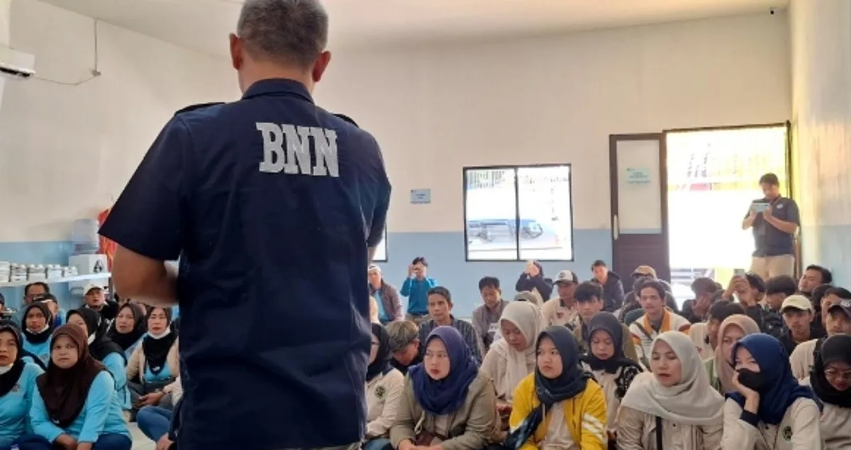 Kegiatan Sosialisasi dan tes urine relawan dapur MBG oleh BNNK Sumedang di Yayasan Manunggal Jiwa Sejahtera