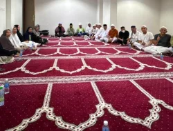 Jemaah KBIHU Multazam Sumedang Gelar Doa Bersama di Mekkah, Bersiap Menuju Madinah