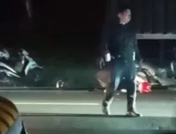 Gelap Gulita Tanpa PJU, 4 Motor Hantam Truk Tronton Mogok di Cigendel Sumedang