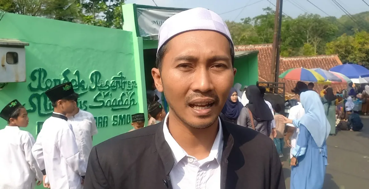 Pimpinan Ponpes Miftahus Sa'adah, Dede Ahmad Maki