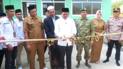 Bupati Sumedang Dony Ahmad Munir meresmikan gedung baru Ponpes Miftahus Sa'adah