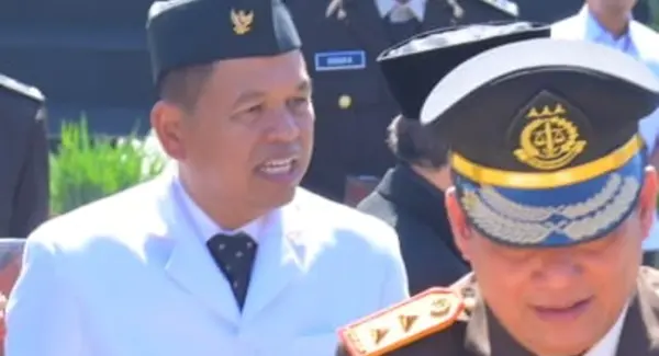 Gubernur Jawa Barat Dedi Mulyadi saat memberikan keterangan pers di Mapolda Jabar