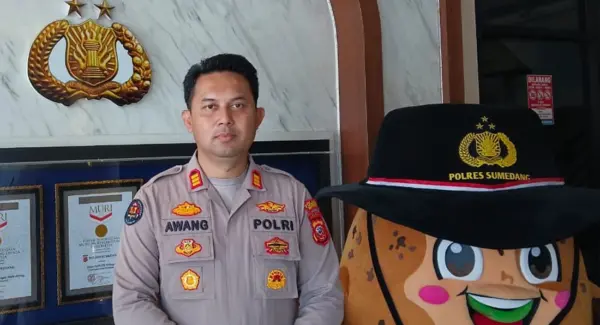 Klarifikasi Kasi Humas Polres Sumedang, AKP Awang Munggardijaya di Mapolres Sumedang