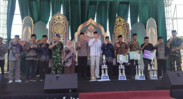 Wakil Bupati Sumedang menutup MTQ ke-49 Tingkat Kabupaten Sumedang 2026 di Pamulihan