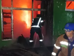 Rumah Semi Permanen di Cinanjung Tanjungsari Hangus Terbakar, Kerugian Capai Rp450 Juta
