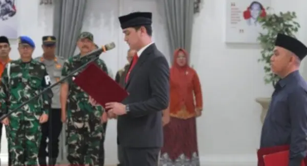 Wakil Bupati Sumedang M. Fajar Aldila memimpin pelantikan 37 pejabat fungsional di Gedung Negara Sumedang.