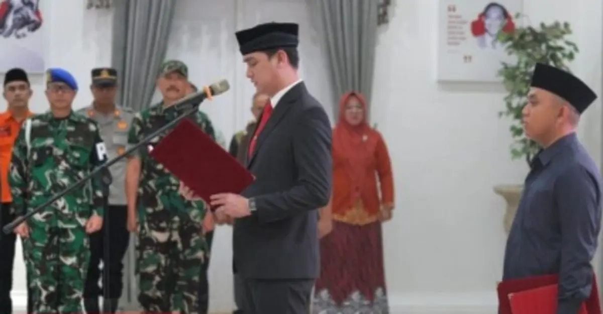 Wakil Bupati Sumedang M. Fajar Aldila memimpin pelantikan 37 pejabat fungsional di Gedung Negara Sumedang.