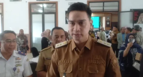Wabup Sumedang M. Fajar Aldila dalam acara Gebyar Legalitas UMKM Sumedang.